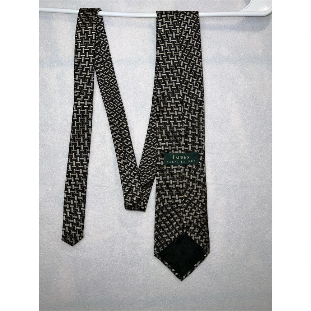 Lauren Ralph Lauren Men's Tie Designer Navy And Black 100% Silk Hand Finished US